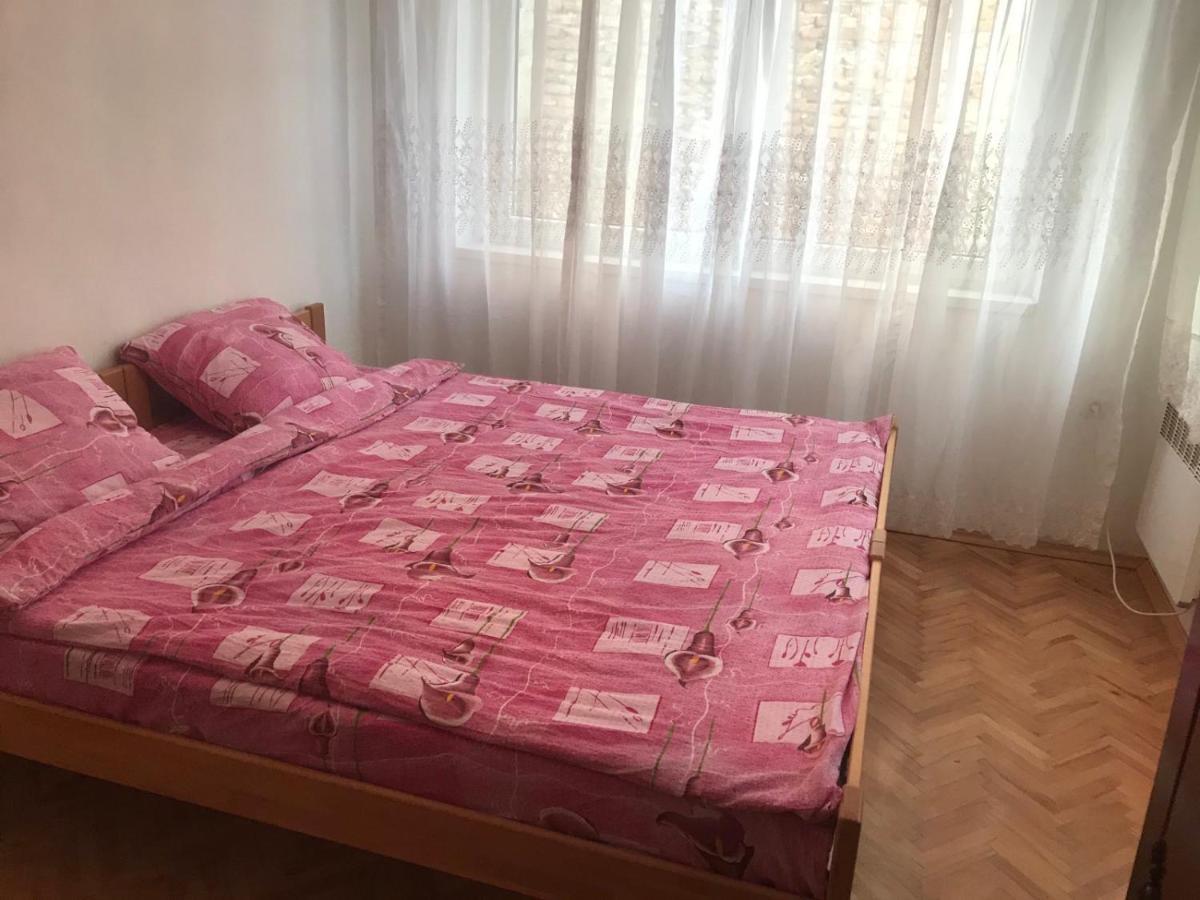 Feel Like Home Guest House Сараево Экстерьер фото